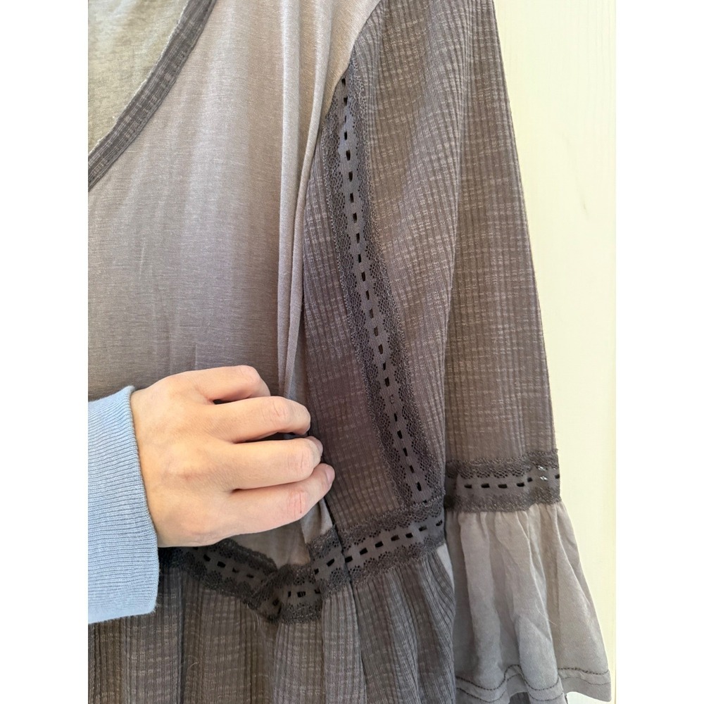 POL Gray Boho Peplum Tunic Top Lace Trim Flowy Tiered Long Sleeve Size L - Picture 4 of 7